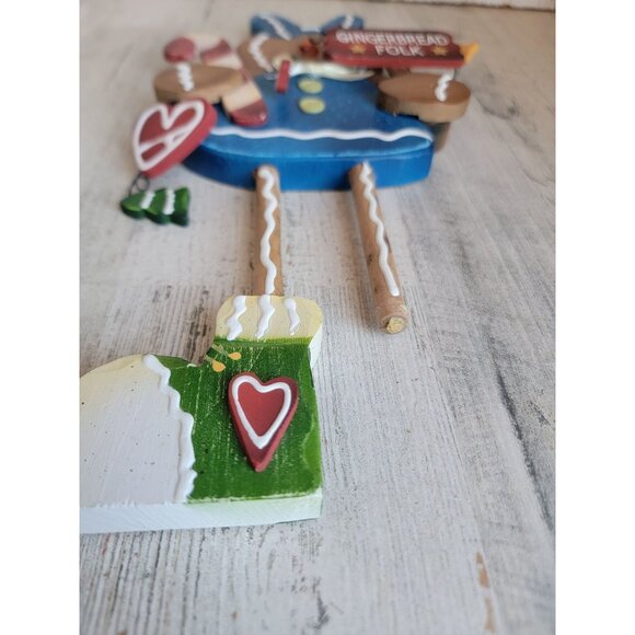 Gingerbread folk AS IS wooden heart tree xmas decor candy cane - Picture 3 of 8